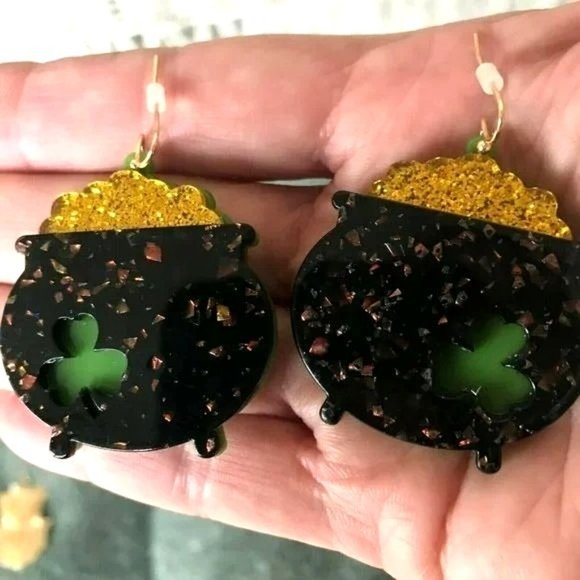 Pot of Gold Earrings Shamrocks St Patrick's Day Parade Party Dangle Hook… - Picture 2 of 9